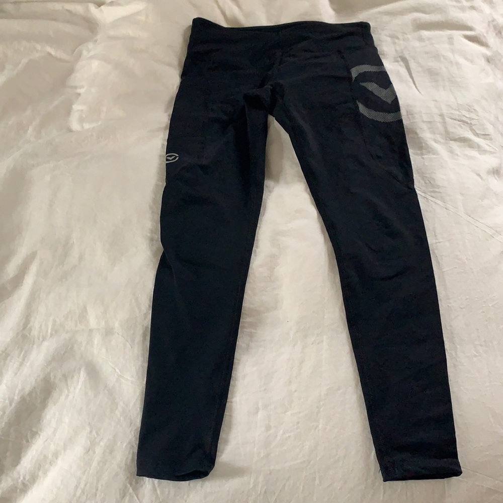 Virus Leggings